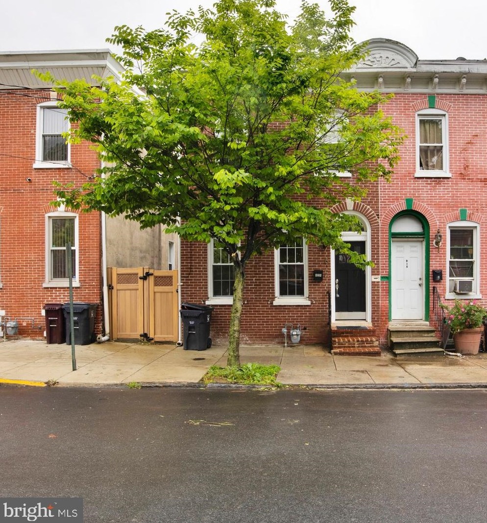 820 Monroe St, Wilmington, DE 19801-1335