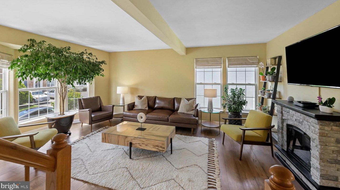 12 Christina Pl, Newark, DE 19702-2967