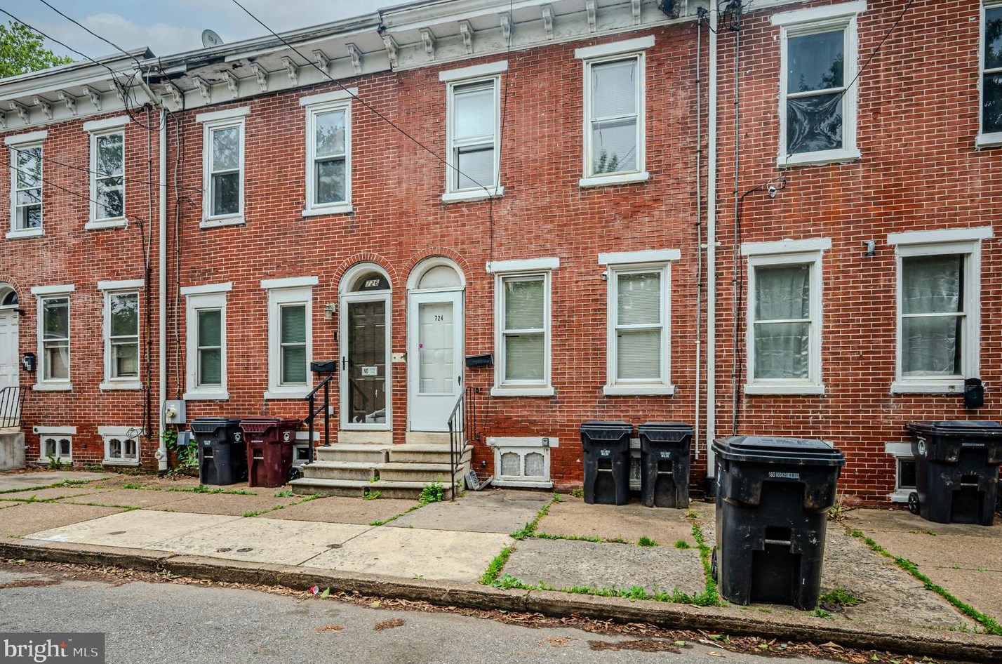 724 Pine St, Wilmington DE  19801-4221 exterior