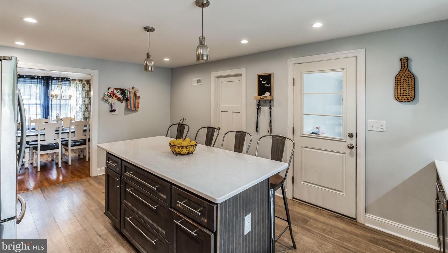 124 Fairfax Blvd, Wilmington DE  19803-3025 exterior