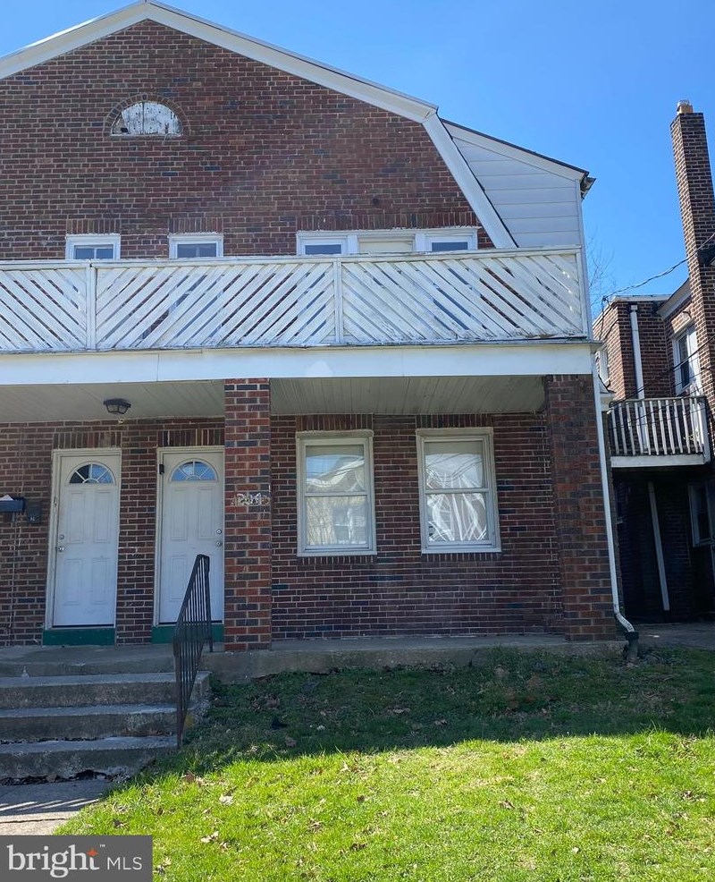 204 35th St, Wilmington, DE 19802-2812