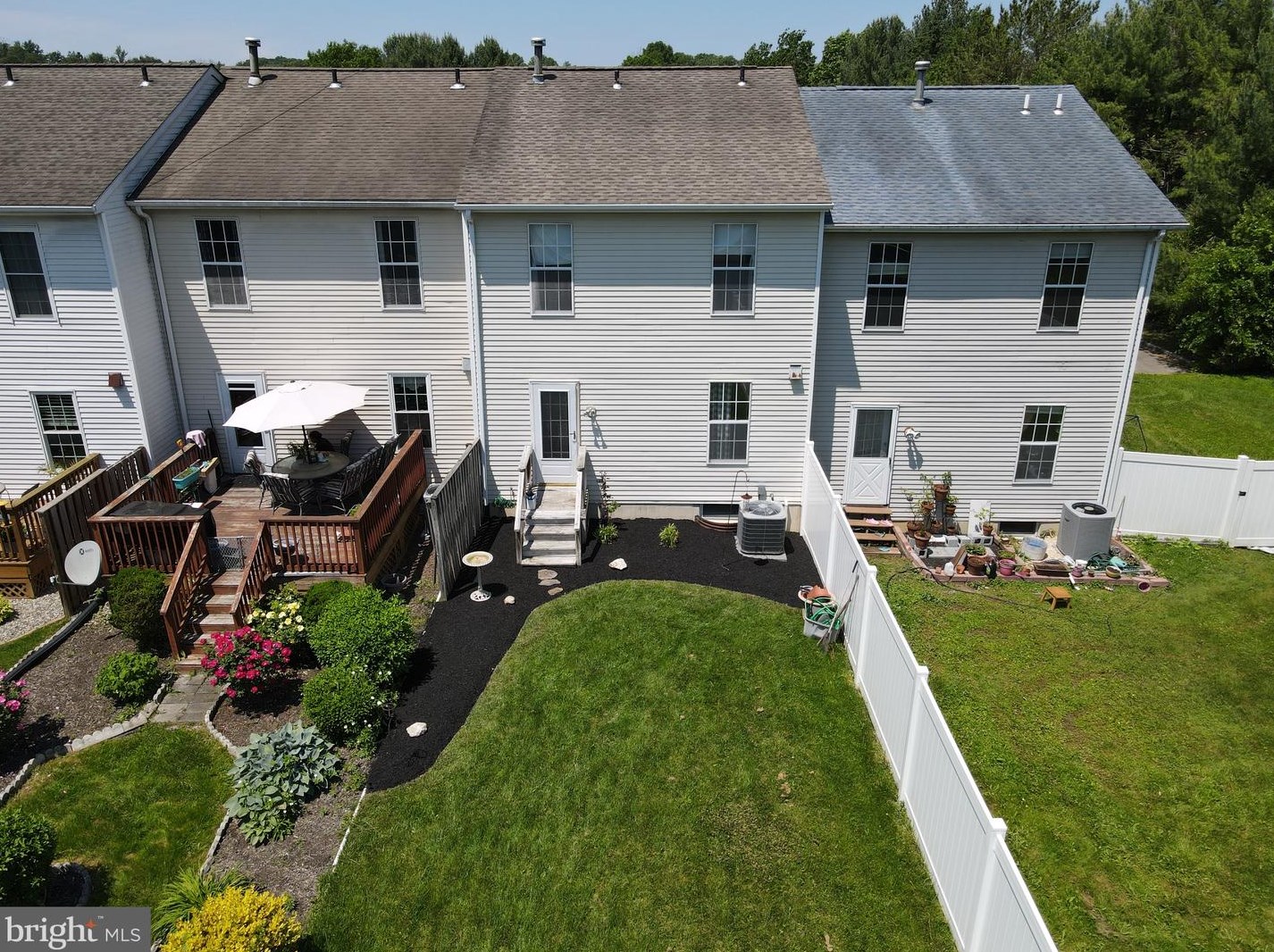 16 Galloway Ct, Newark DE 19711-1507 exterior