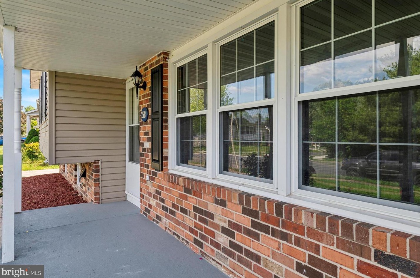 268 Oakfield Dr, Newark DE 19713-2451 exterior