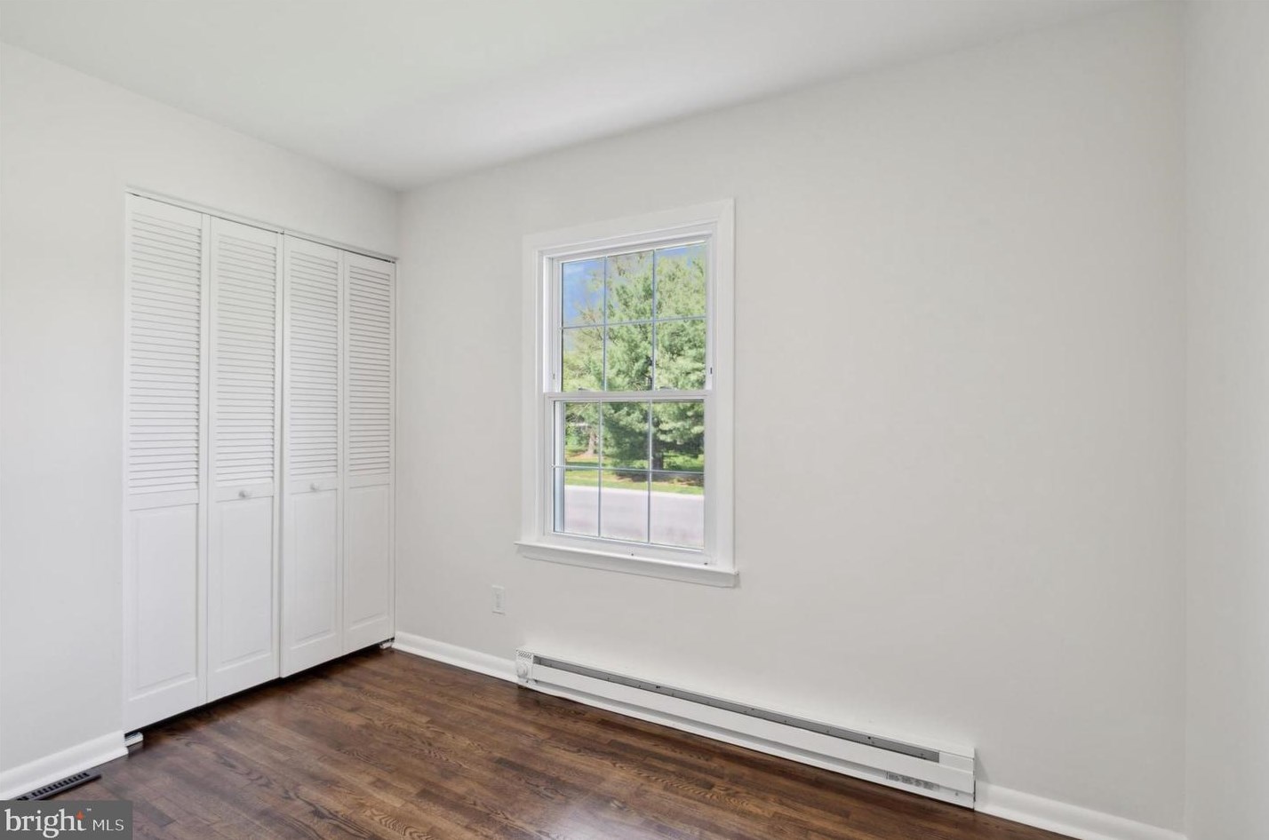 268 Oakfield Dr, Newark DE 19713-2451 exterior