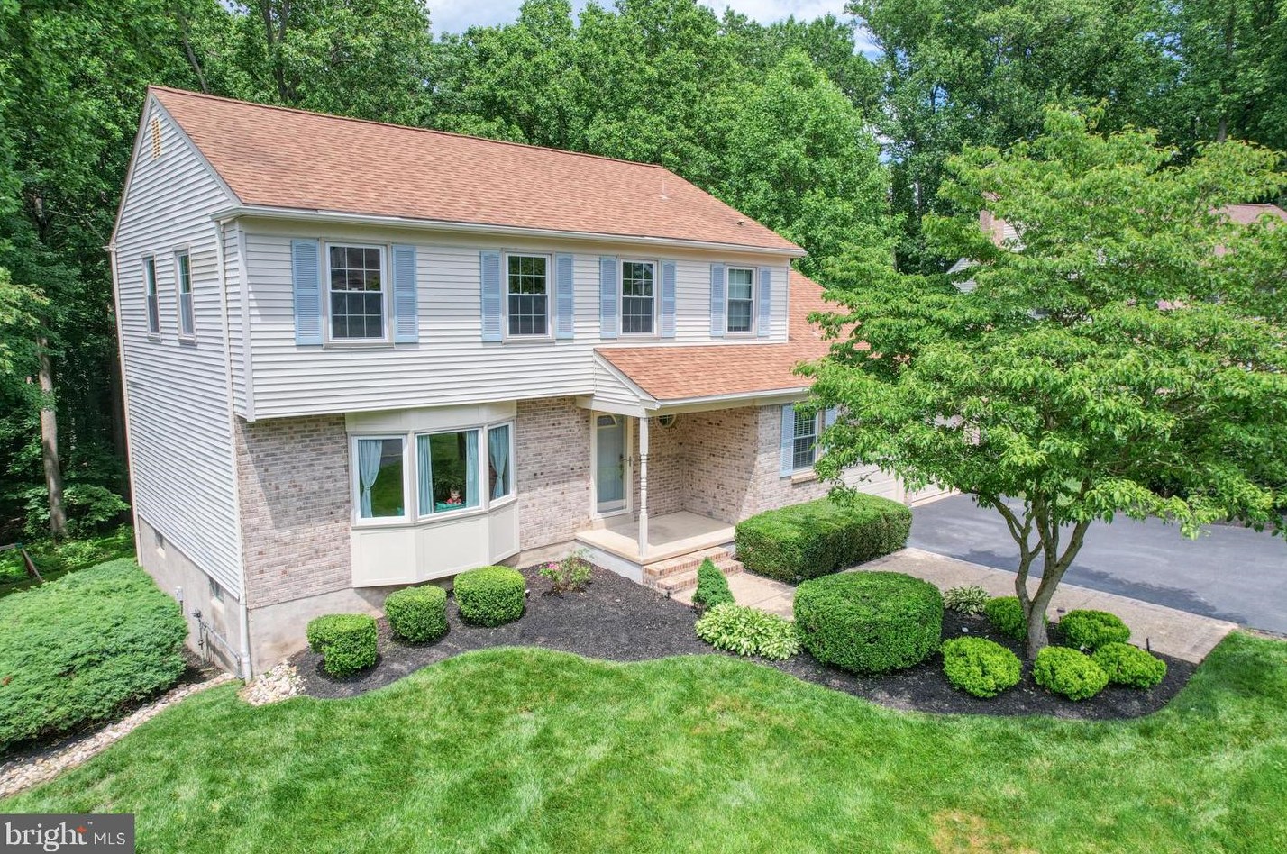 821 Jasmine Dr, Wilmington, DE 19808-1947