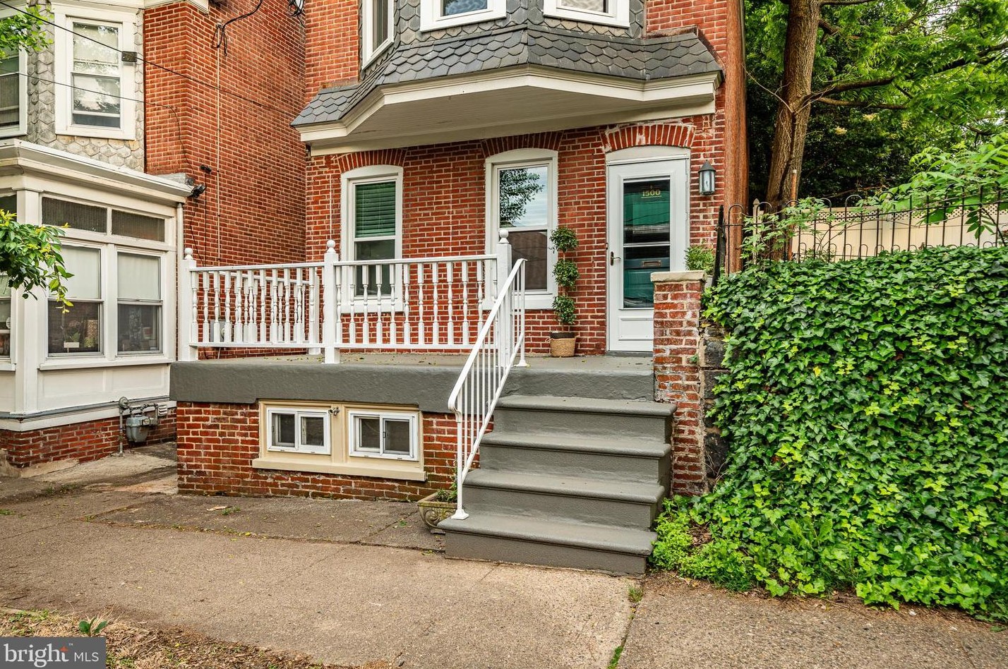 1500 Clayton St, Wilmington, DE 19806-3302