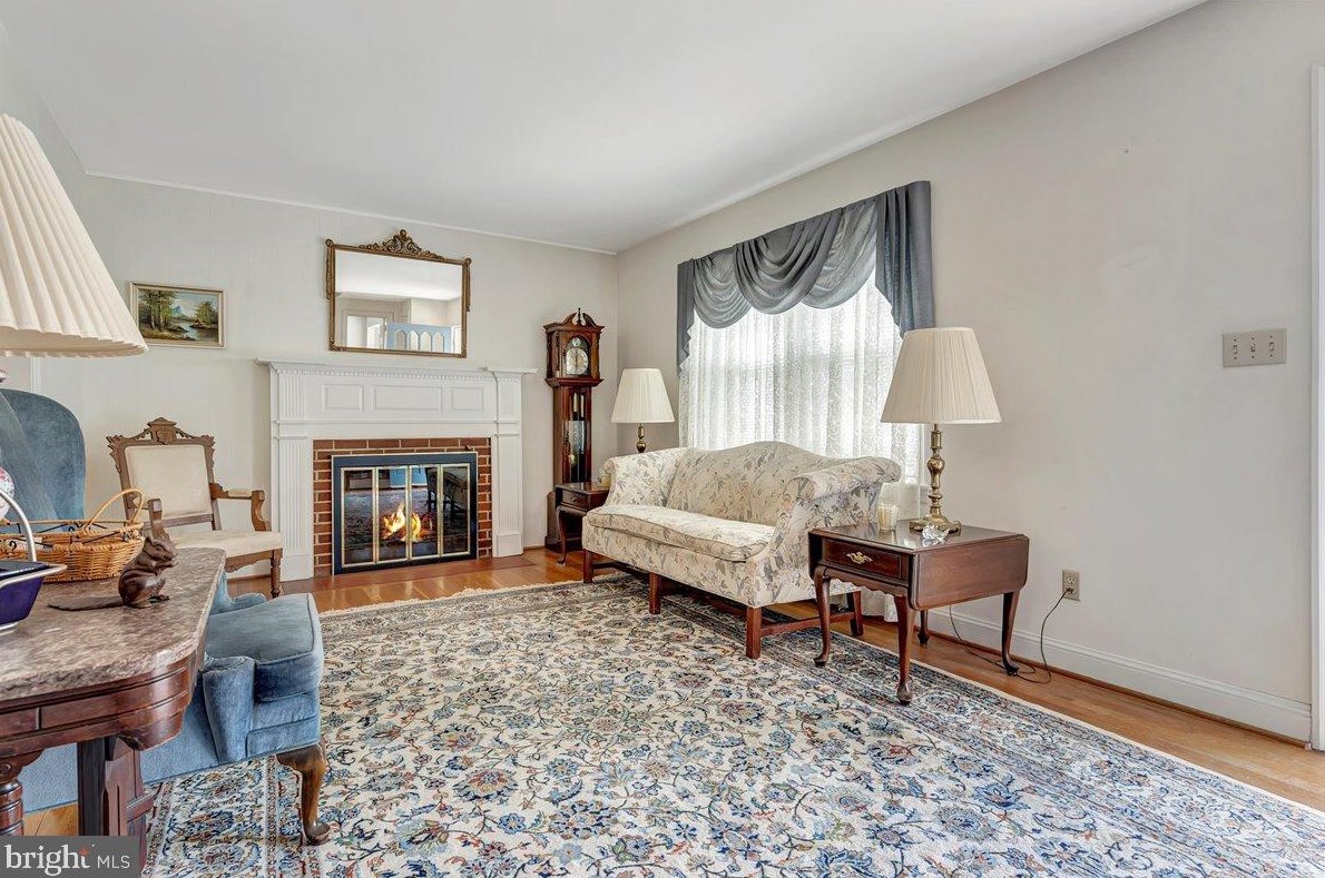 305 2nd Ave, Wilmington, DE 19804-2229