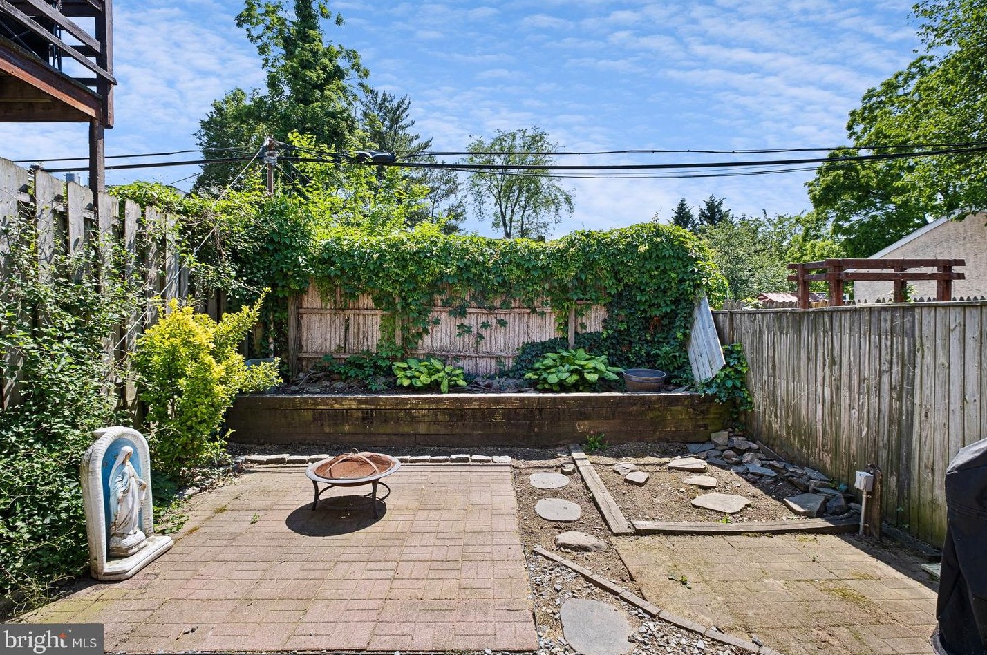 1604 14th St, Wilmington DE  19806-4002 exterior