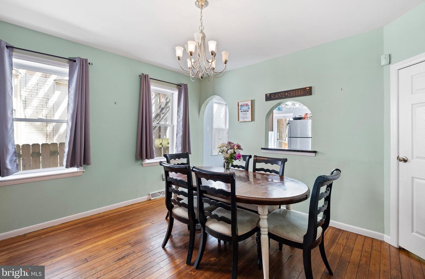 1604 14th St, Wilmington DE  19806-4002 exterior