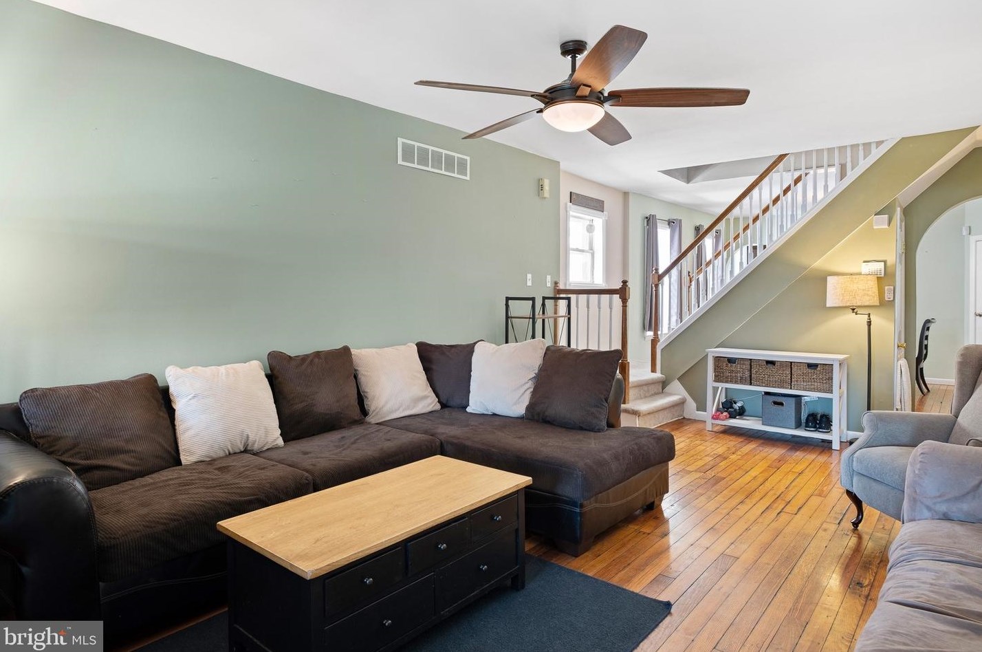 1604 14th St, Wilmington DE  19806-4002 exterior