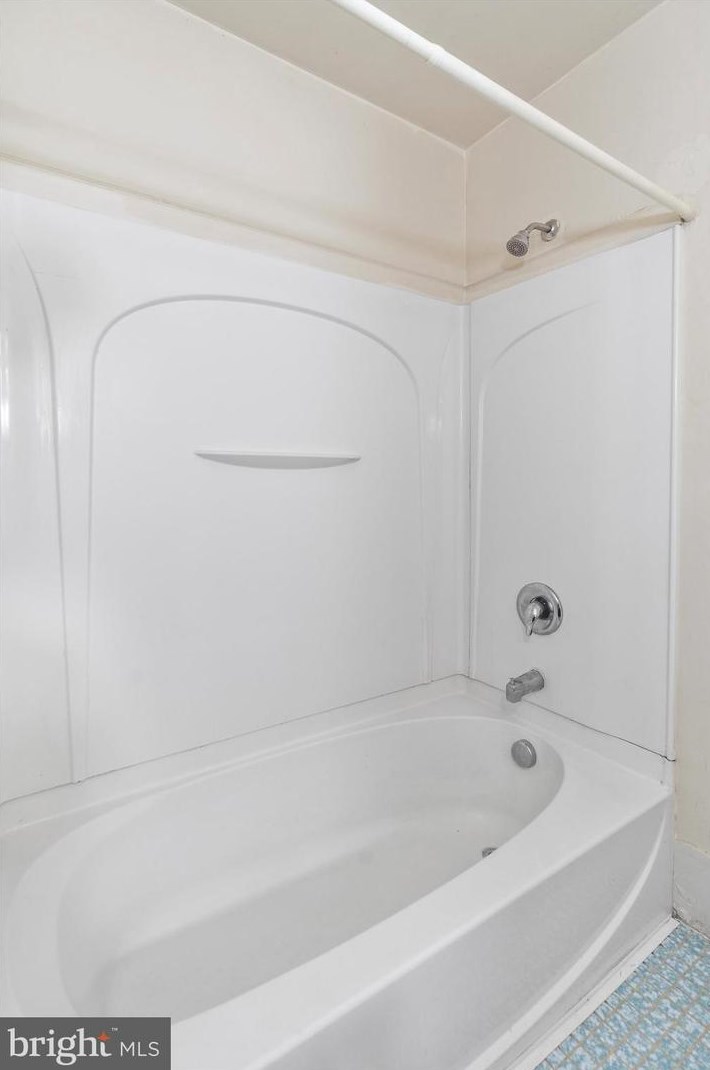 821 Broadfield Dr, Newark DE 19713-2724 exterior