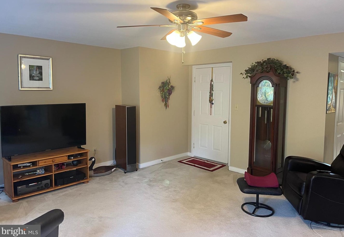 8706 Park Ct, Wilmington, DE 19802-7701