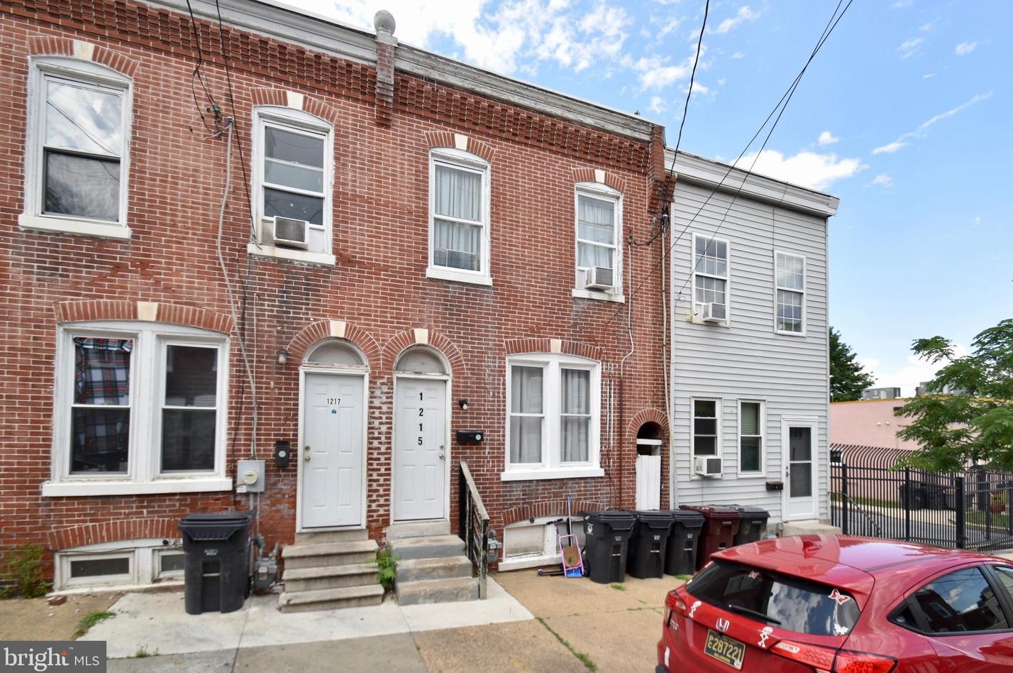 1215 3rd St, Wilmington, DE 19805-3627