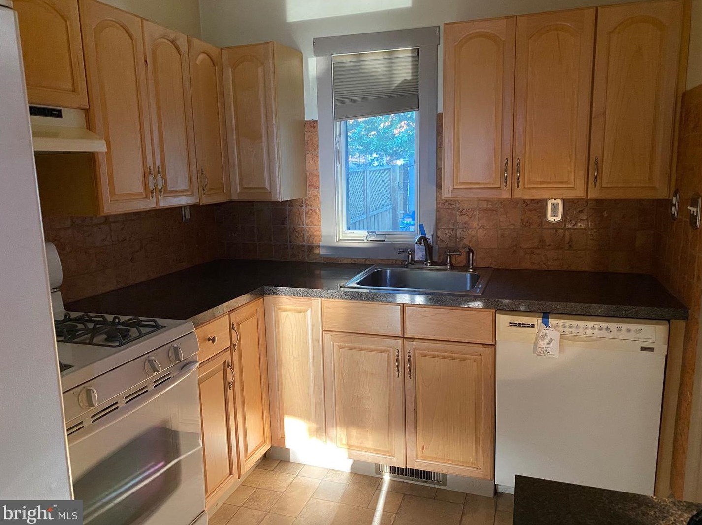 610 Mclane St, Wilmington, DE 19805