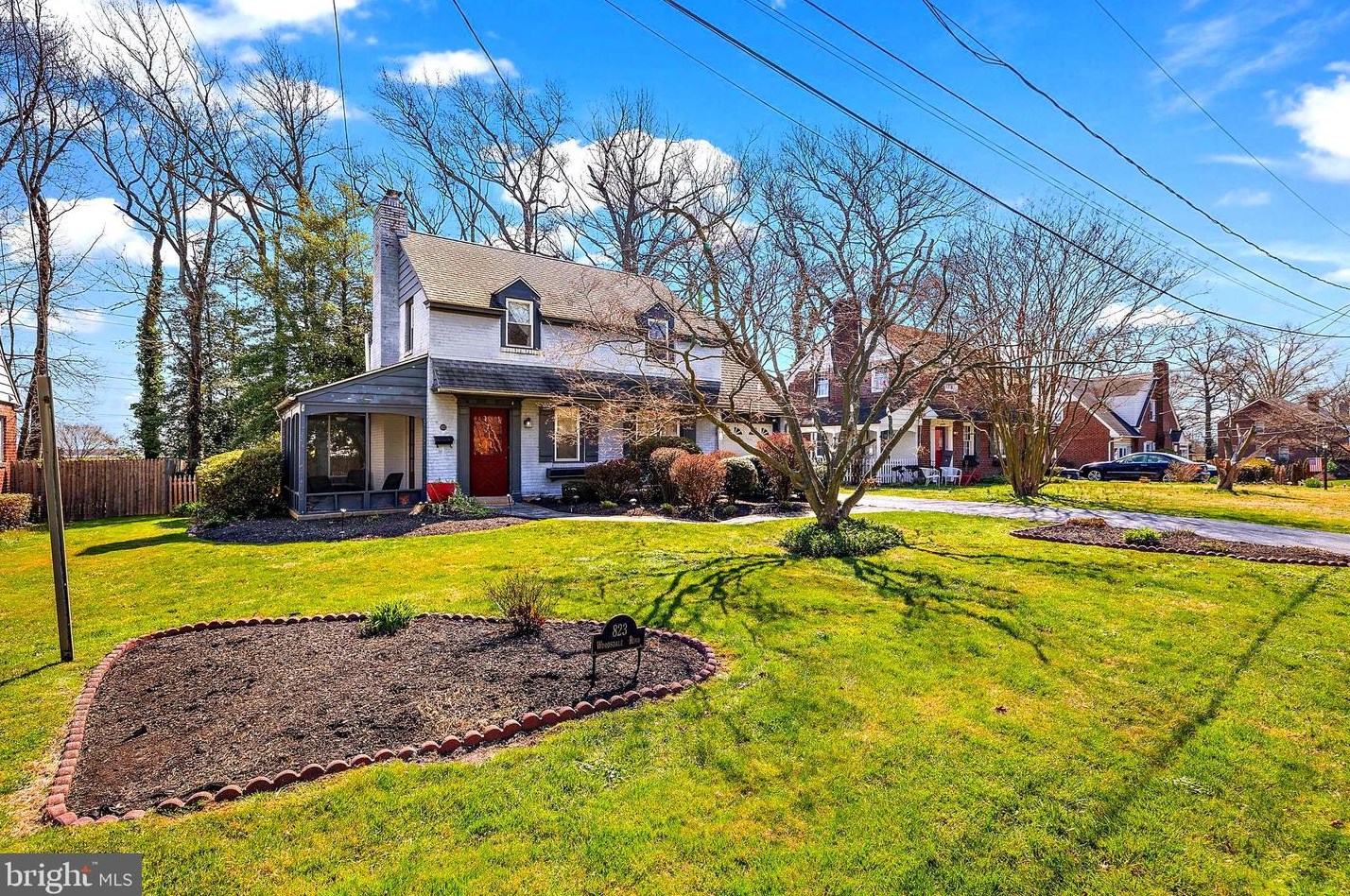 823 Woodsdale Rd, Wilmington, DE 19809