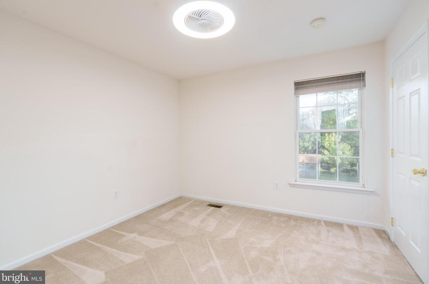 1676 Old Baltimore Pike, Newark DE 19702-1533 exterior