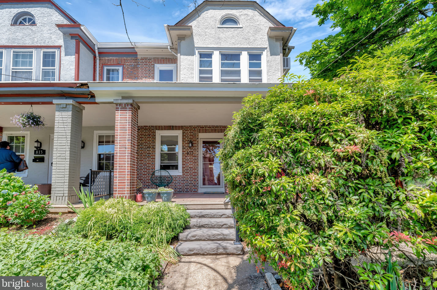817 Harrison St, Wilmington, DE 19806-4628