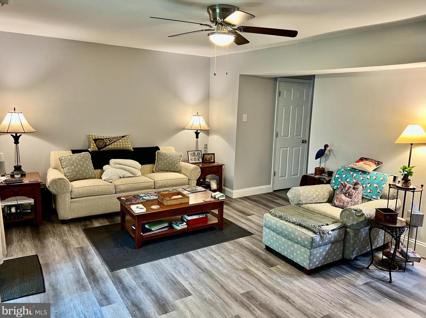 3207 Golf View Dr, Newark, DE 19702-1749