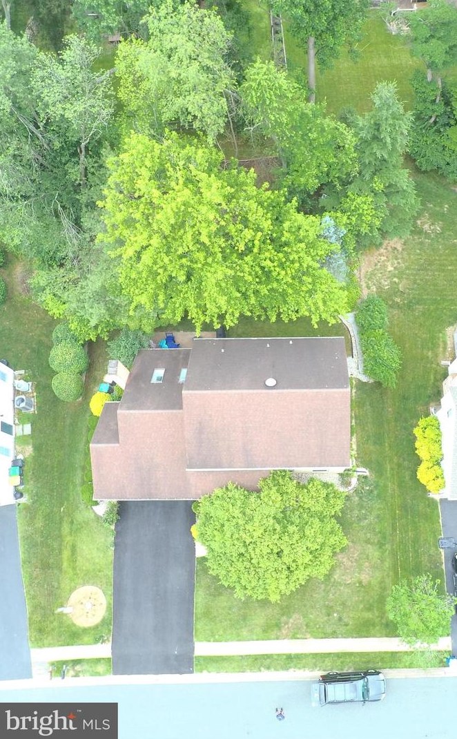 131 Fairhill Dr, Wilmington DE  19808-4310 exterior