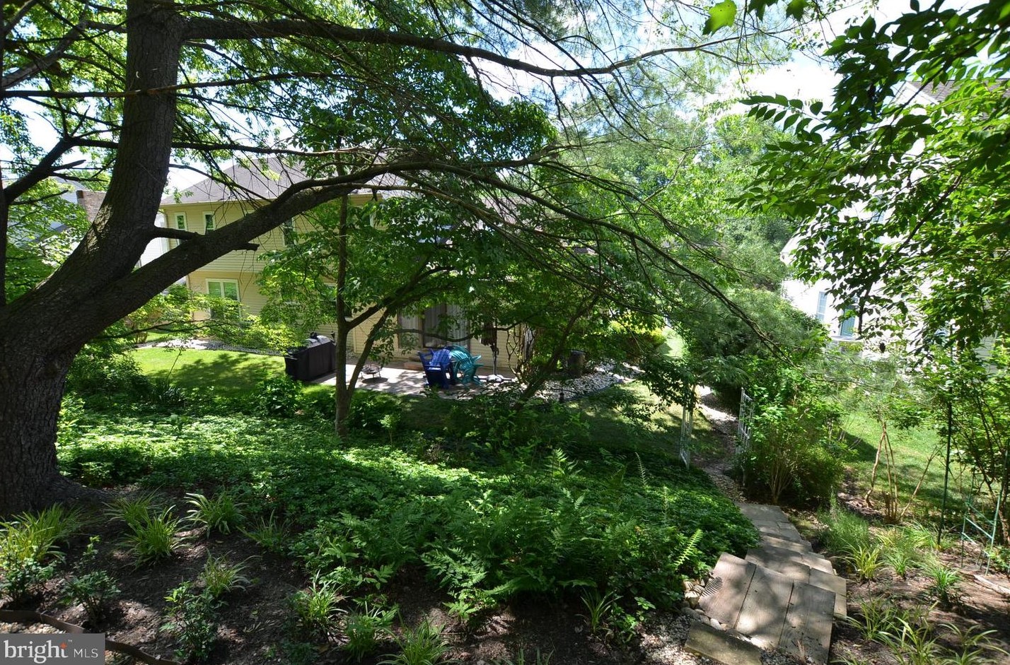 131 Fairhill Dr, Wilmington DE  19808-4310 exterior