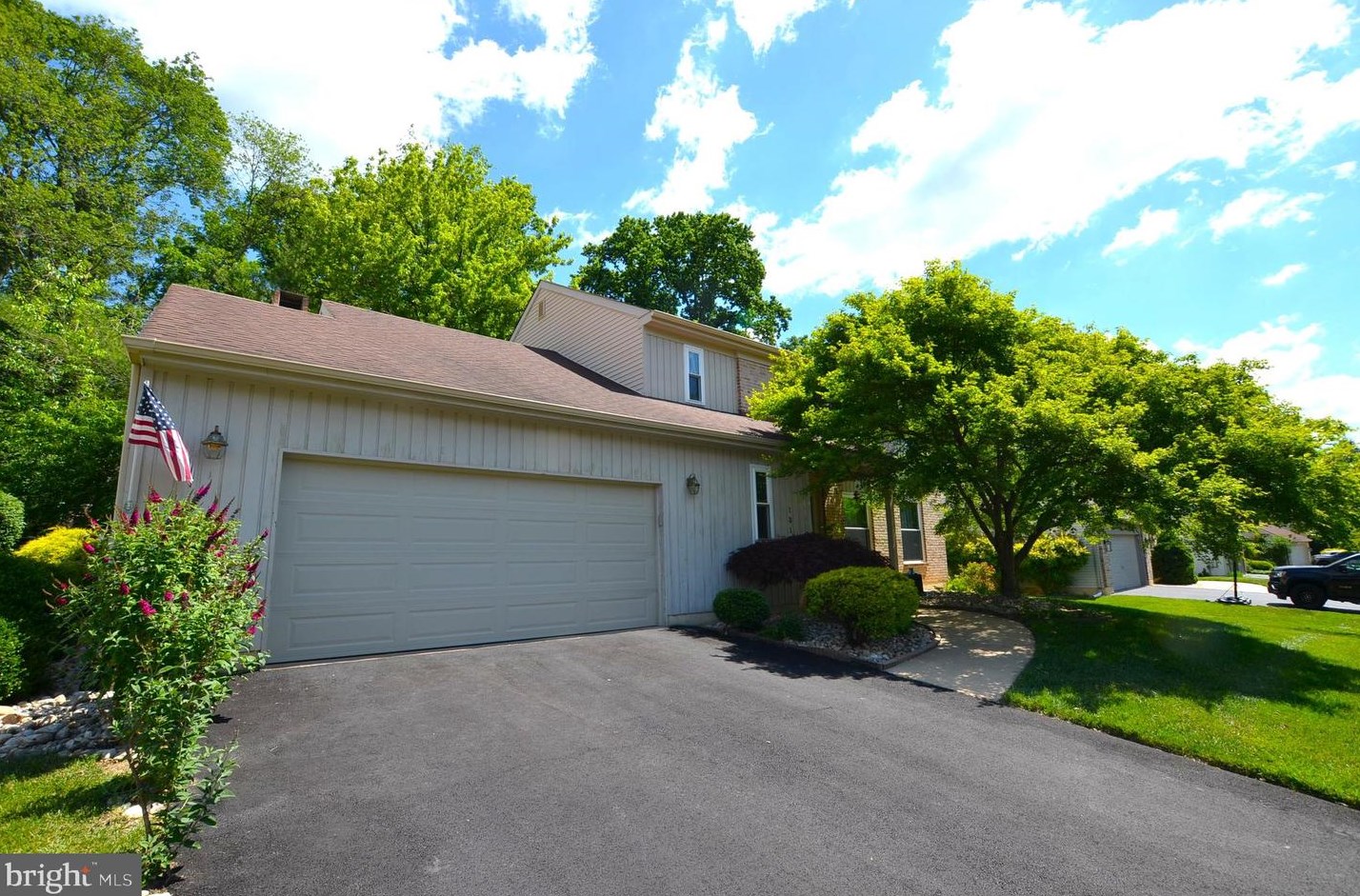 131 Fairhill Dr, Wilmington DE  19808-4310 exterior