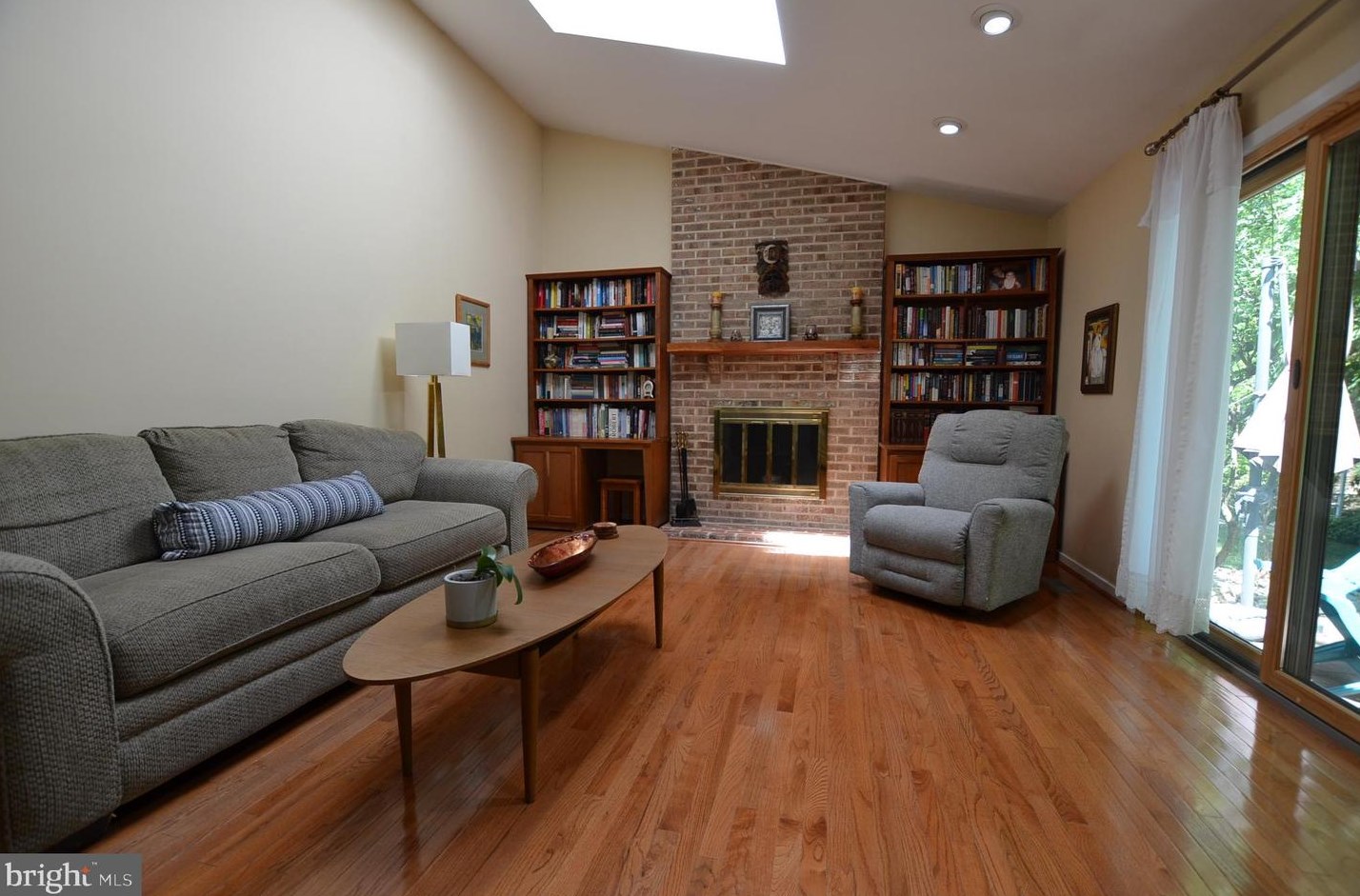 131 Fairhill Dr, Wilmington DE  19808-4310 exterior