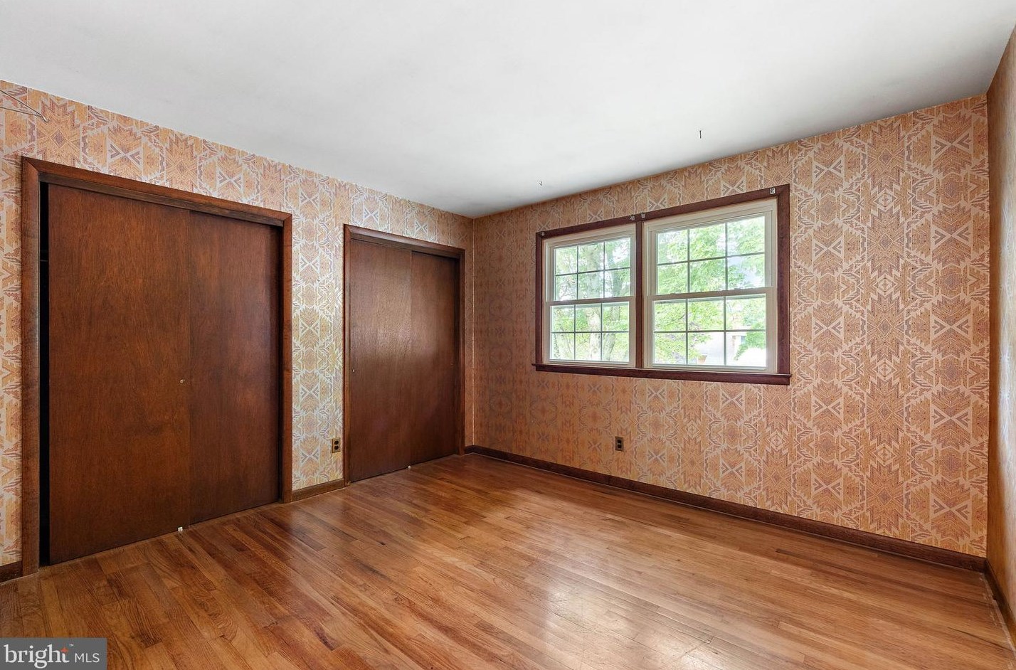 2633 Drayton Dr, Wilmington DE  19808-3803 exterior