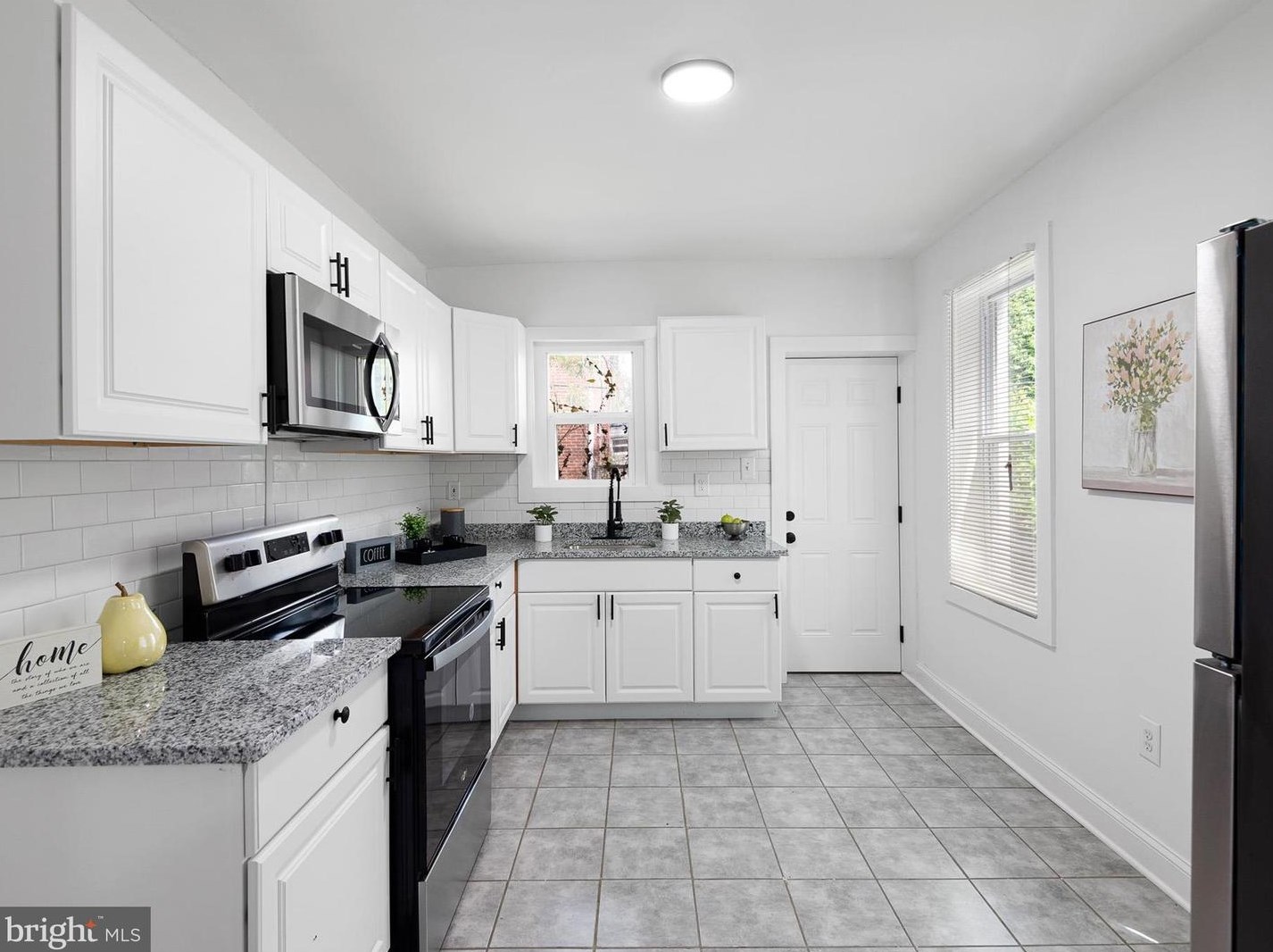 307 24th St, Wilmington DE  19802-4135 exterior