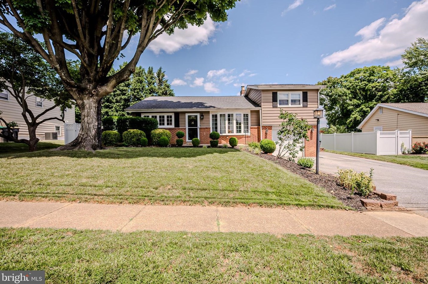 11 Paisley Dr, Wilmington, DE 19808-2331