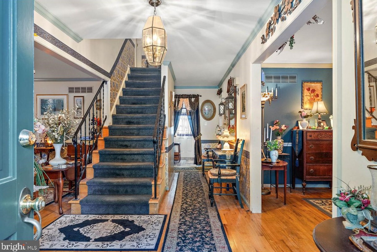 110 Birch Knoll Rd, Wilmington, DE 19810