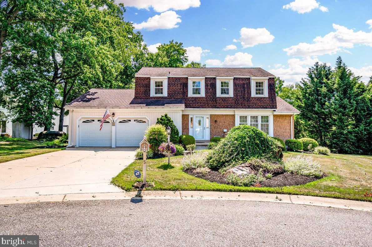 5 Butternut Ln, Wilmington, DE 19810