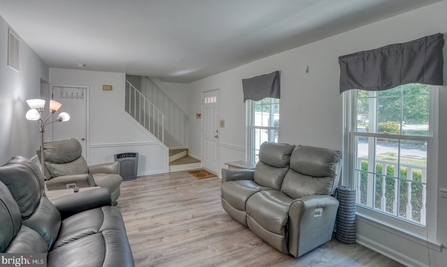 262 Cheyenne Dr, Bear, DE 19701