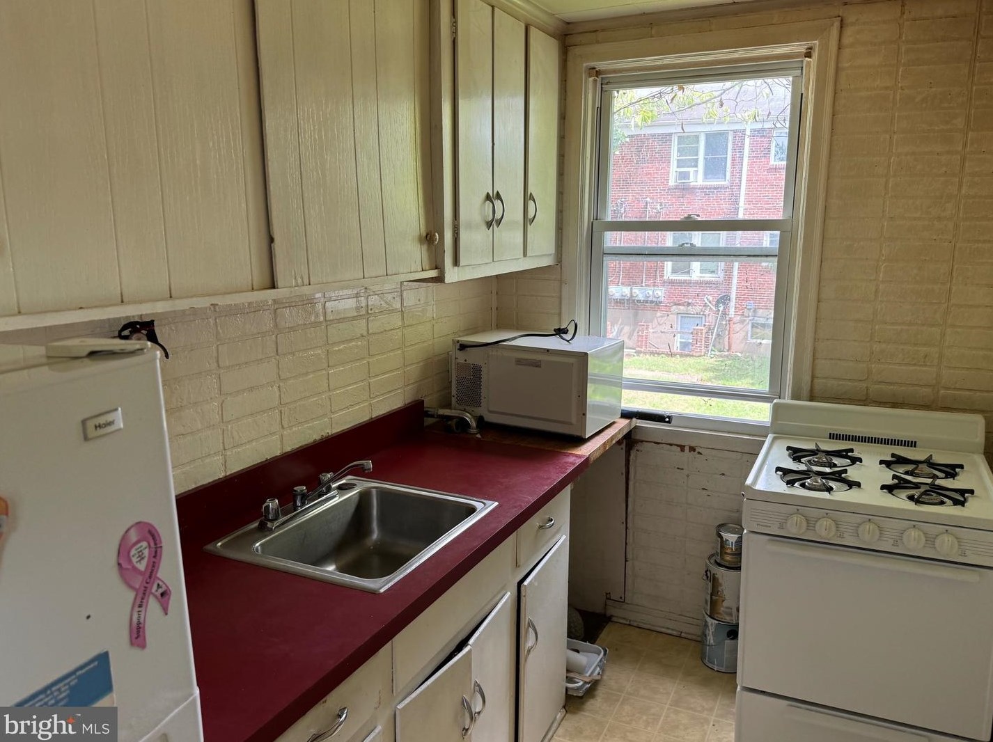 3201 2 St, Wilmington DE  19805-1732 exterior