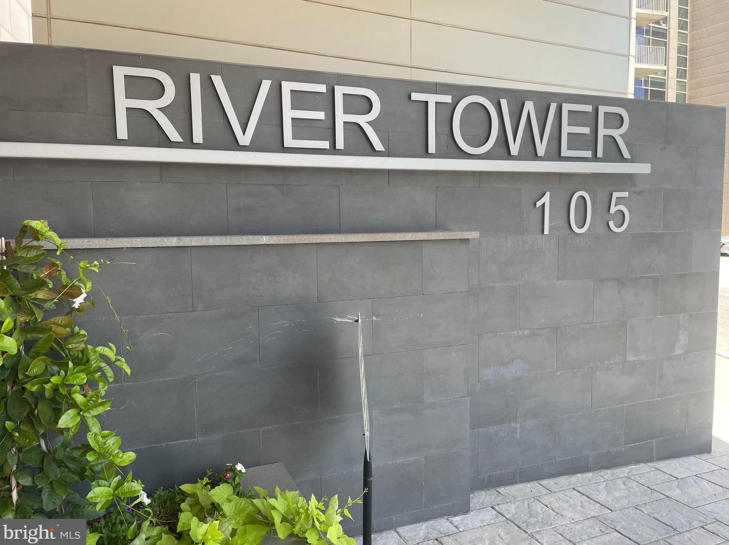 105 Christina Landing Dr #1104, Wilmington, DE 19801