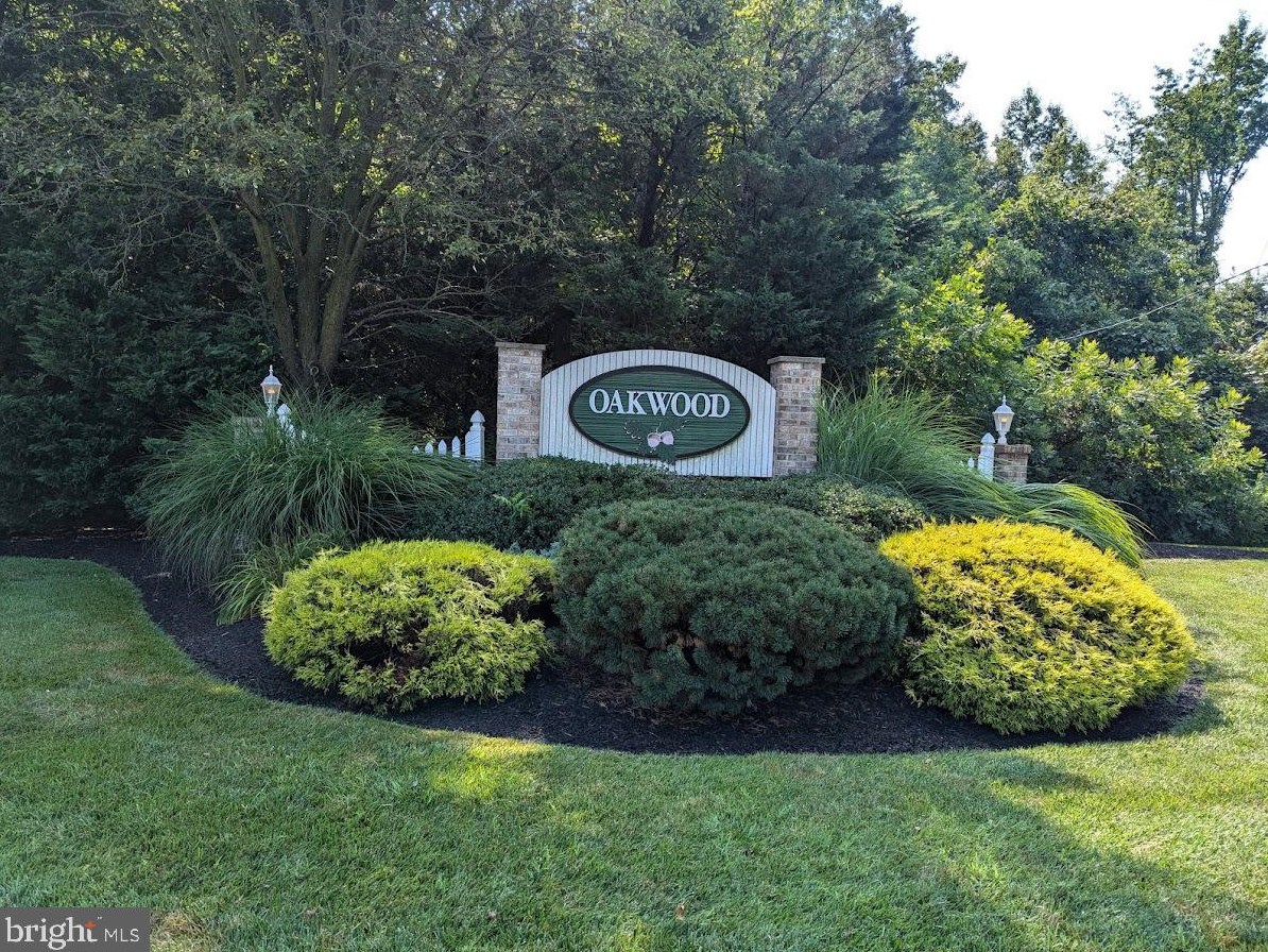 122 Hannum Dr, Bear, DE 19701