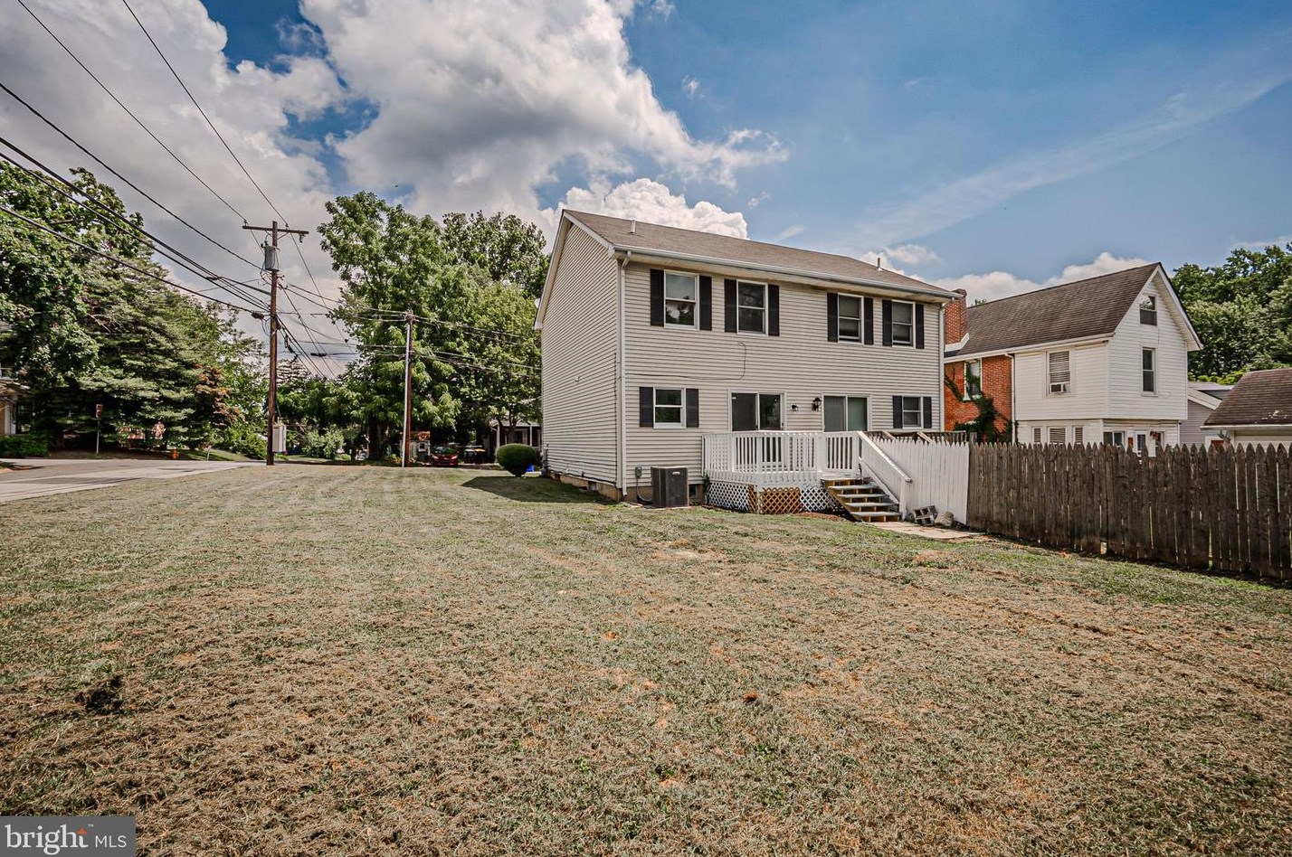 102 E 41st St, Wilmington, DE 19802