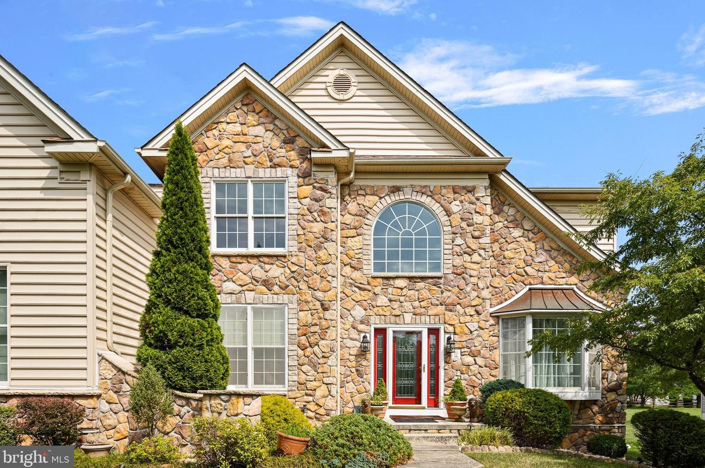 805 Lowell Dr, Bear, DE 19701