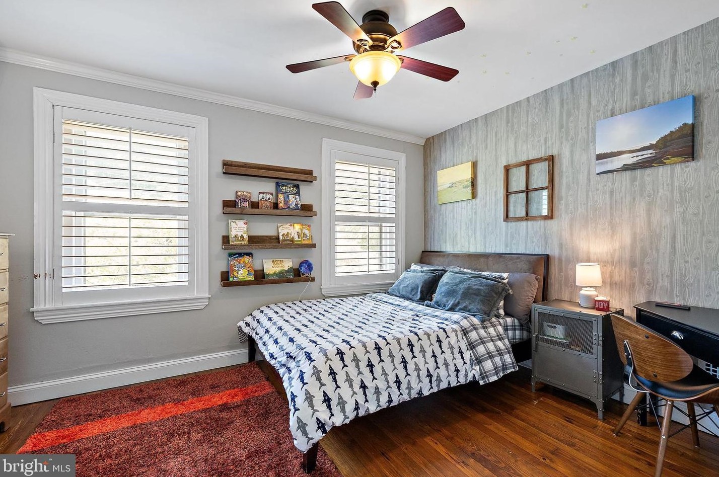 2422 Riddle Ave, Wilmington DE  19806-2127 exterior