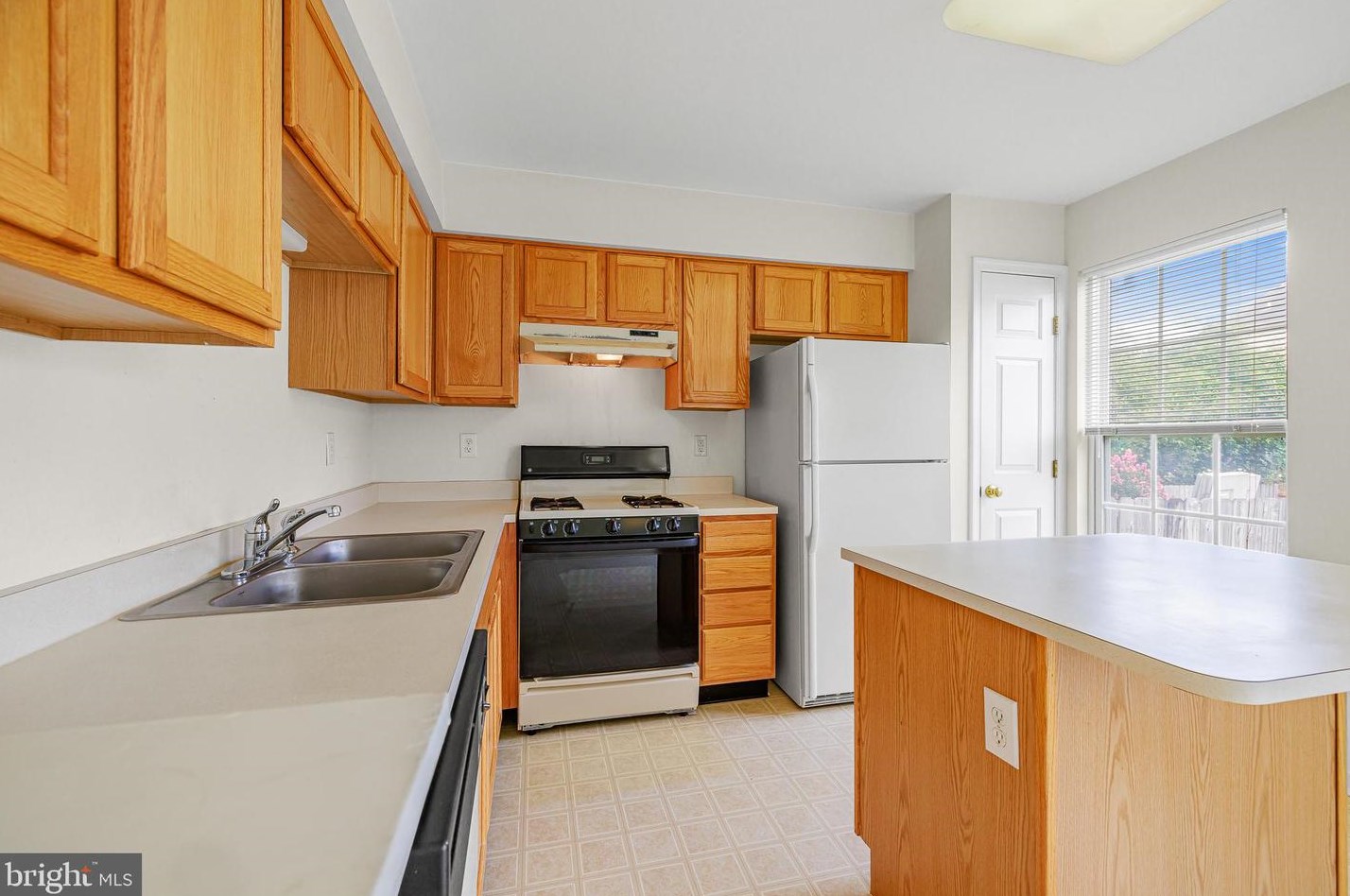 23 Printz Dr, Bear, DE 19701