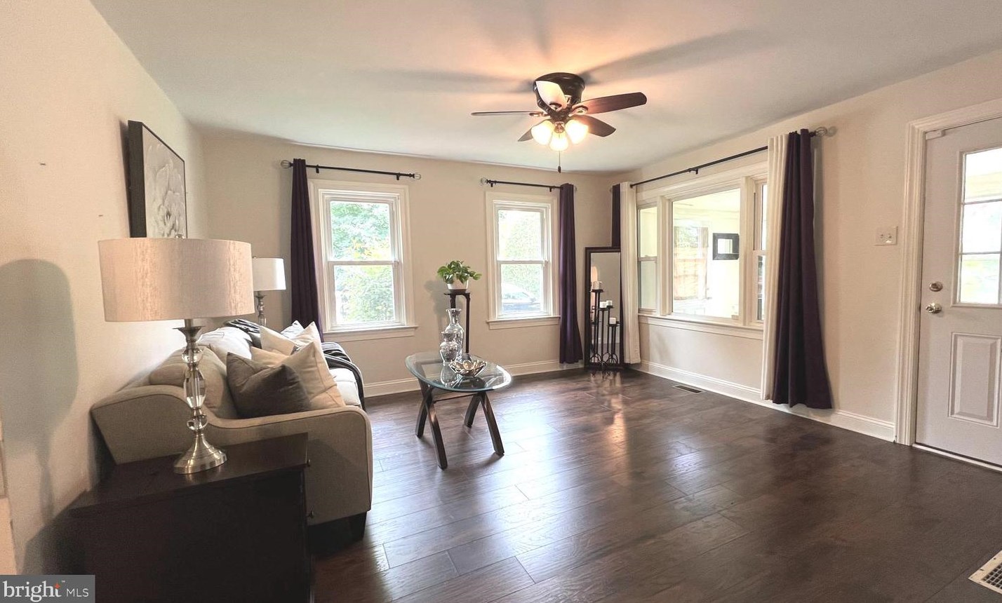 2125 Delaview Ave, Wilmington, DE 19810