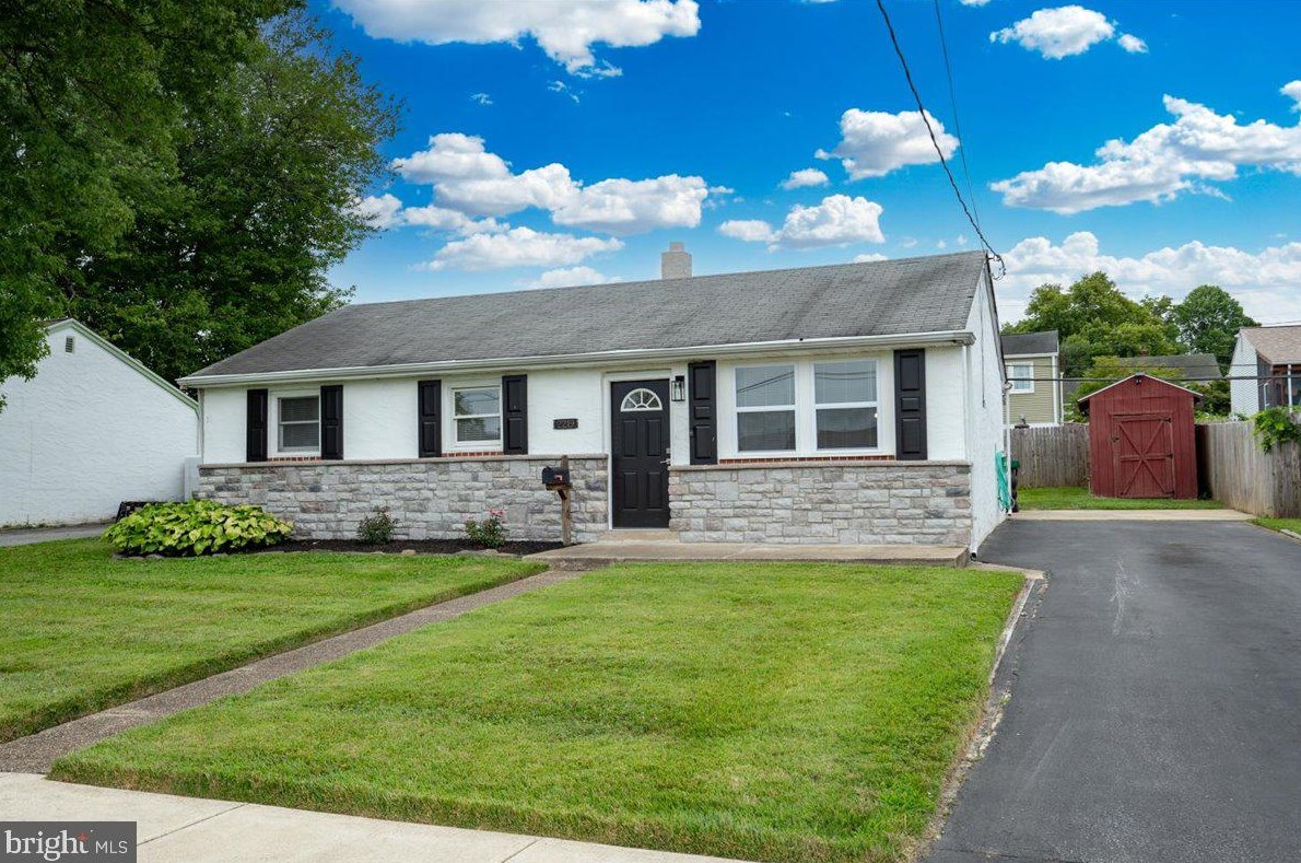 2219 Henlopen Ave, Wilmington, DE 19804