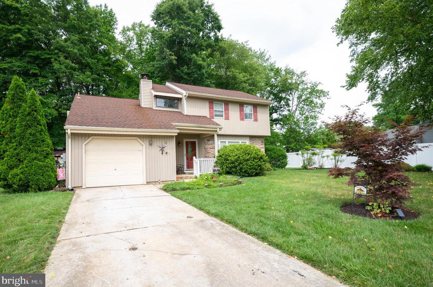 3 Ross Ct, Wilmington, DE 19810