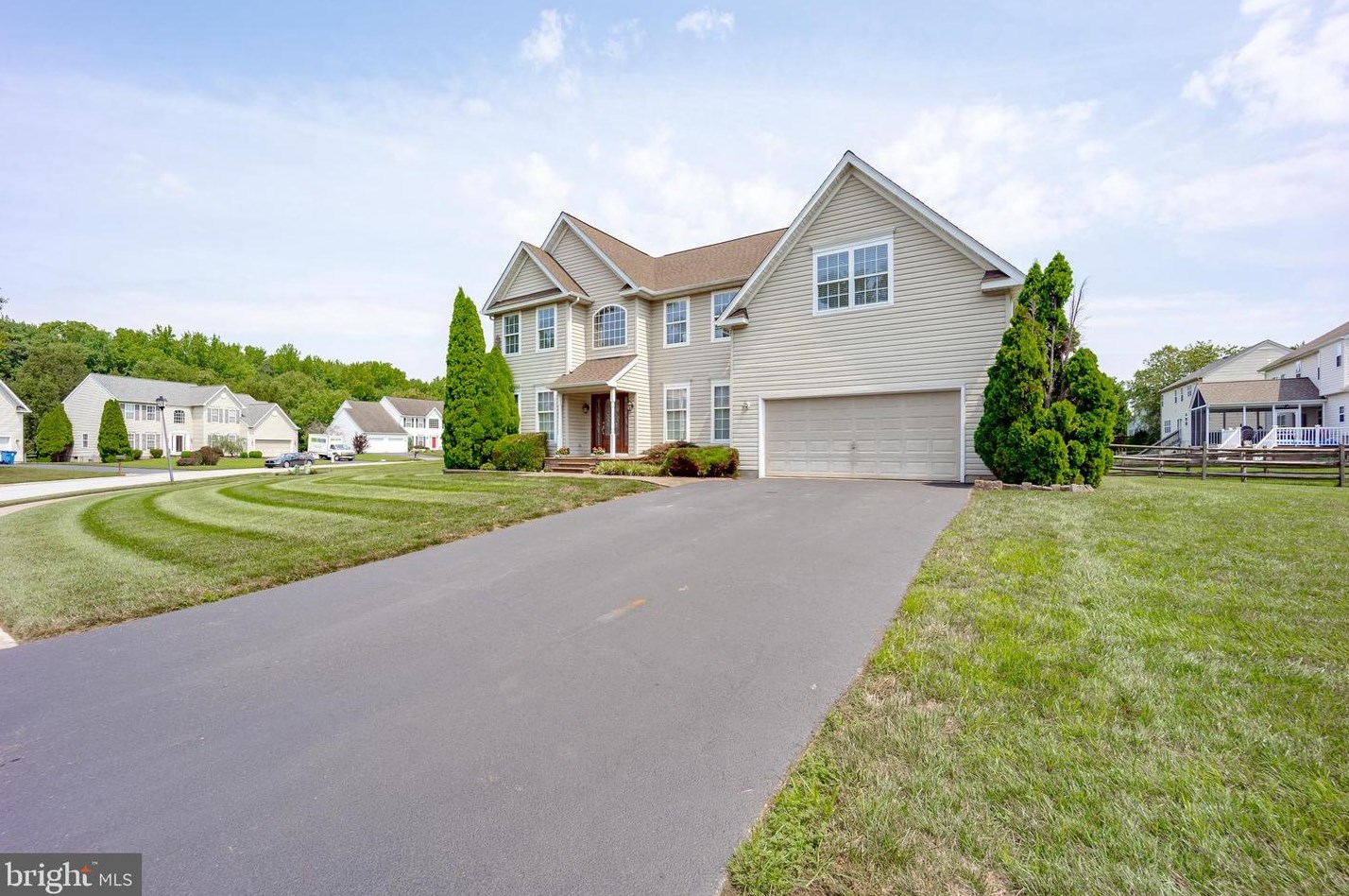 14 Whirlaway Dr, Bear, DE 19701