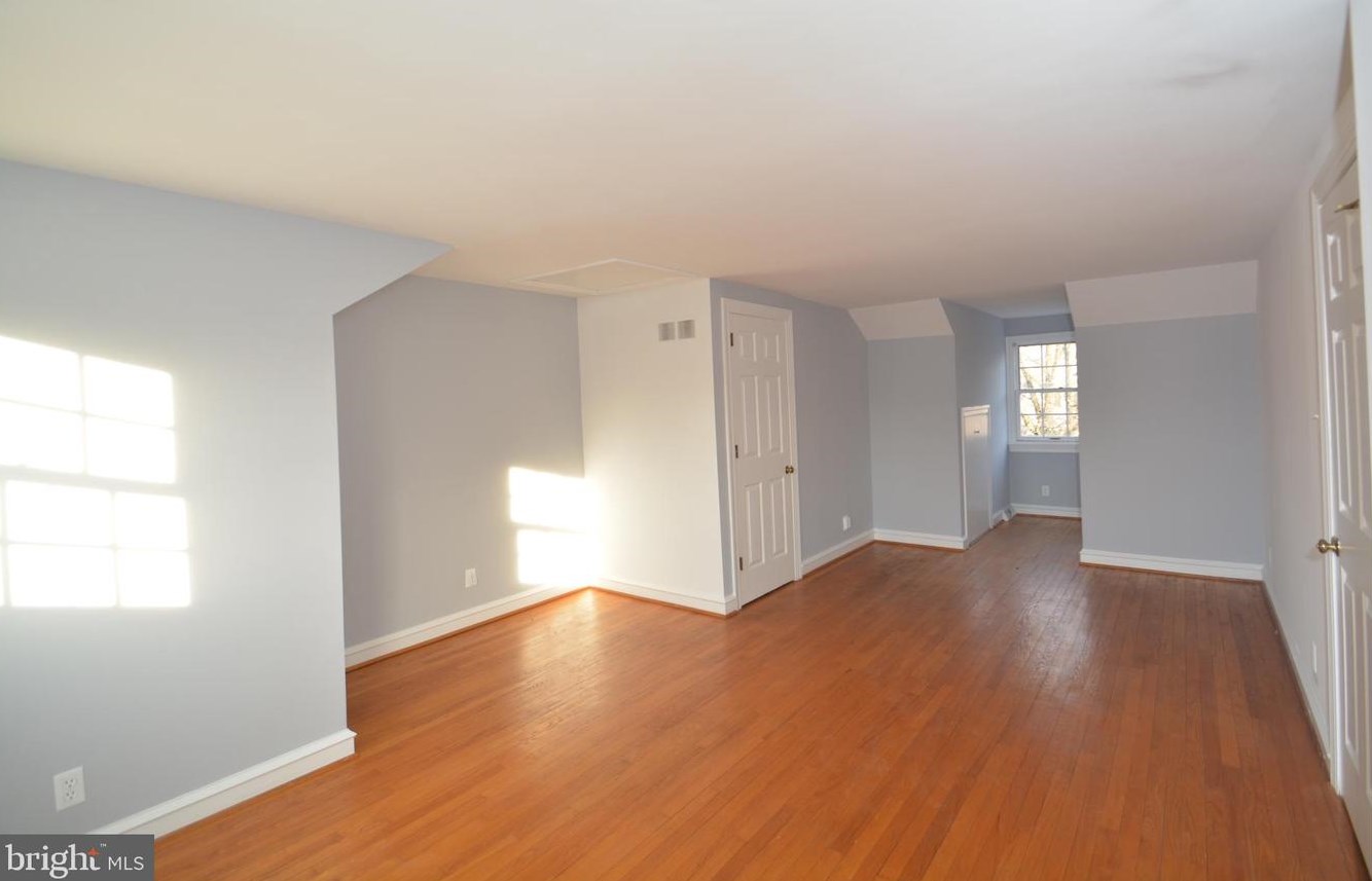 1133 Broom St, Wilmington DE  19806-4314 exterior