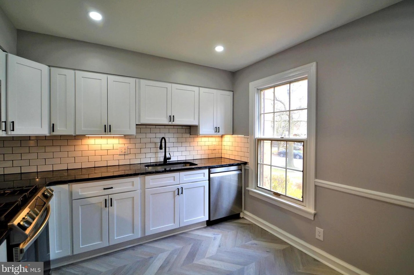 1133 Broom St, Wilmington DE  19806-4314 exterior