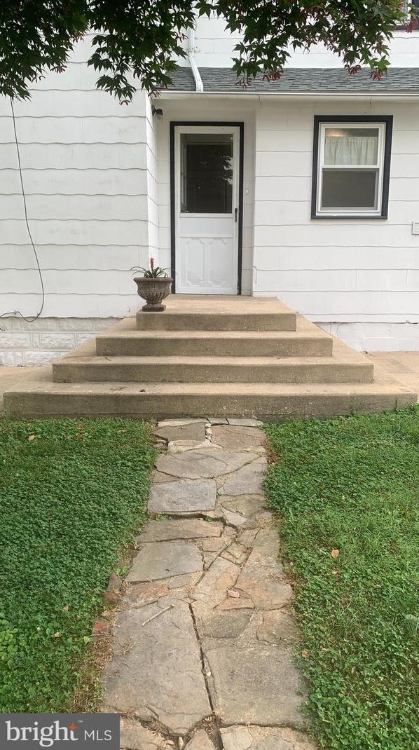 201 Boxwood Rd, Wilmington, DE 19804