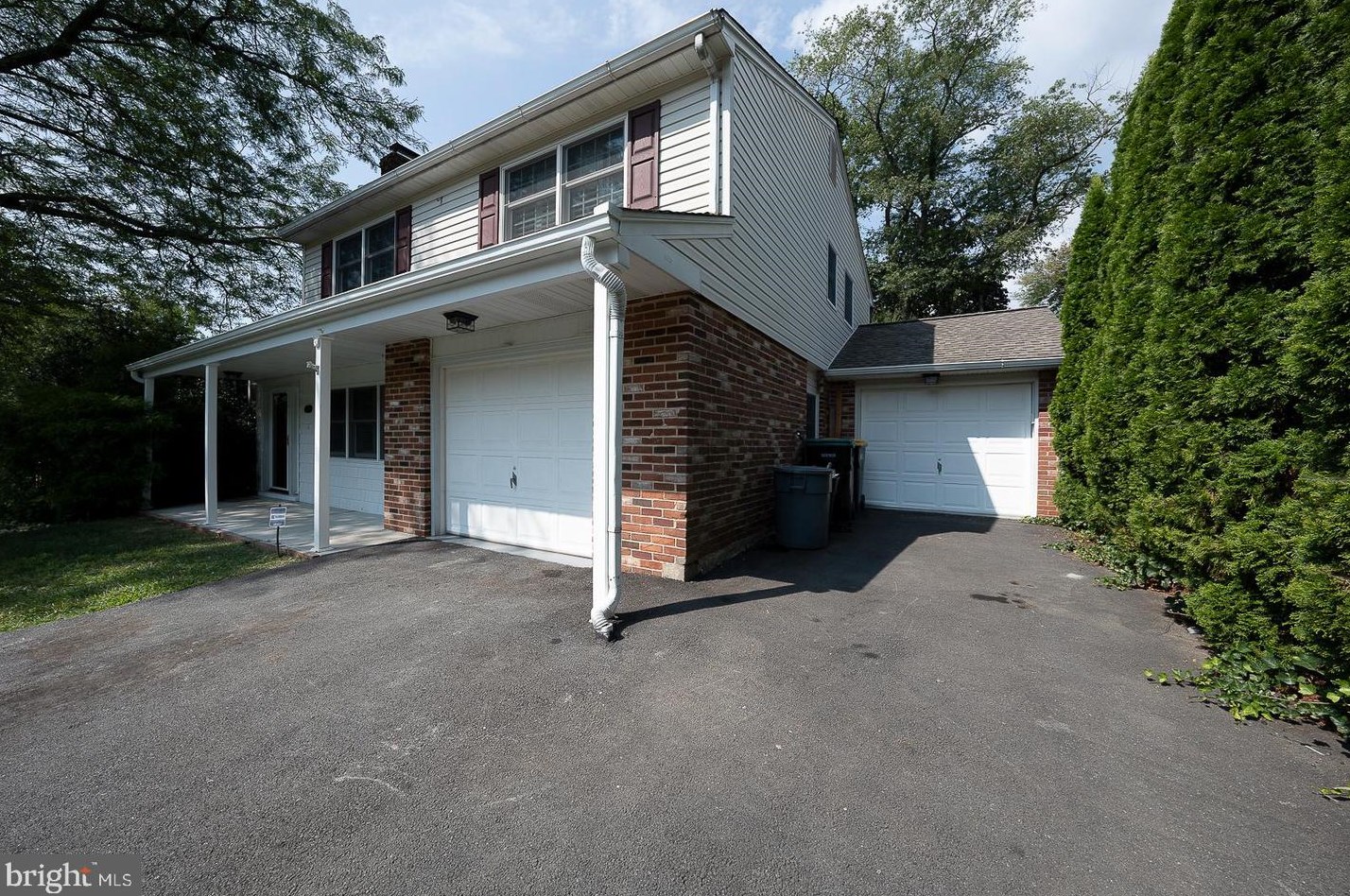 2304 Larkwood Dr, Wilmington, DE 19810