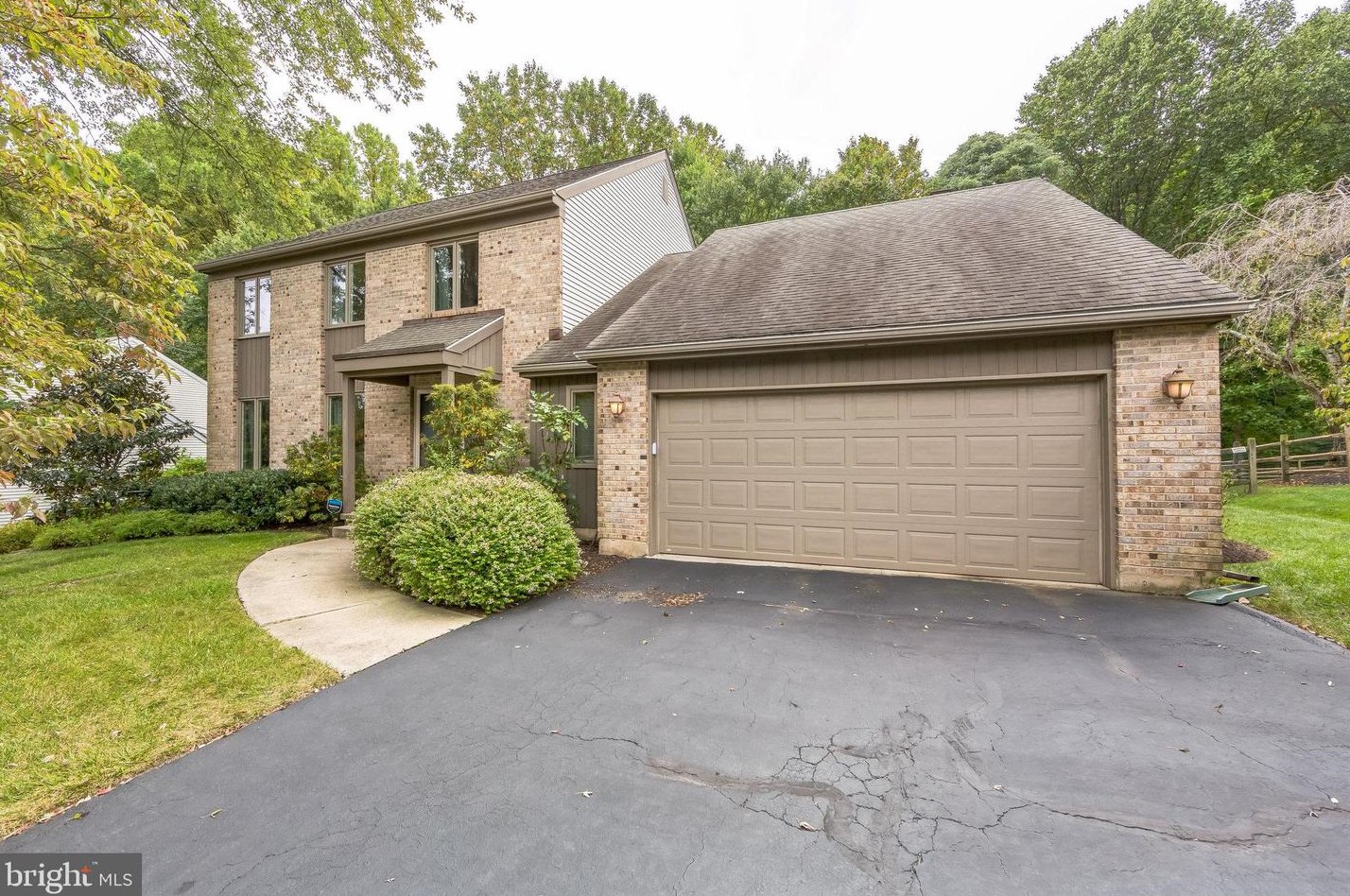 146 Fairhill Dr, Wilmington, DE 19808