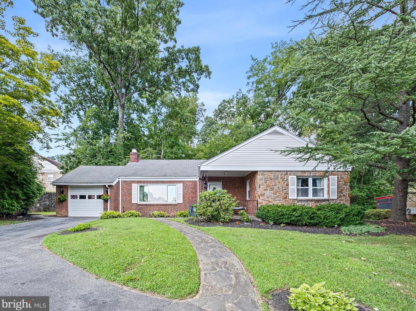 605 W Lea Blvd, Wilmington, DE 19802