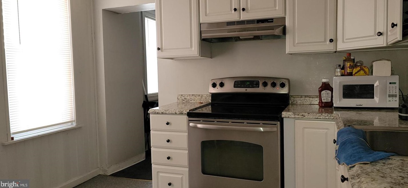 102 Ruth St, Wilmington, DE 19805